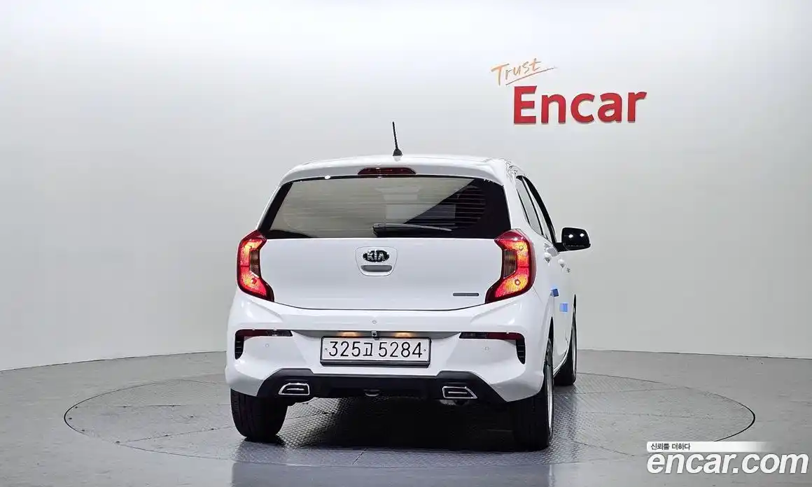 Kia Morning 2021 1.0 Автомат в Москве № 131523, фото 4