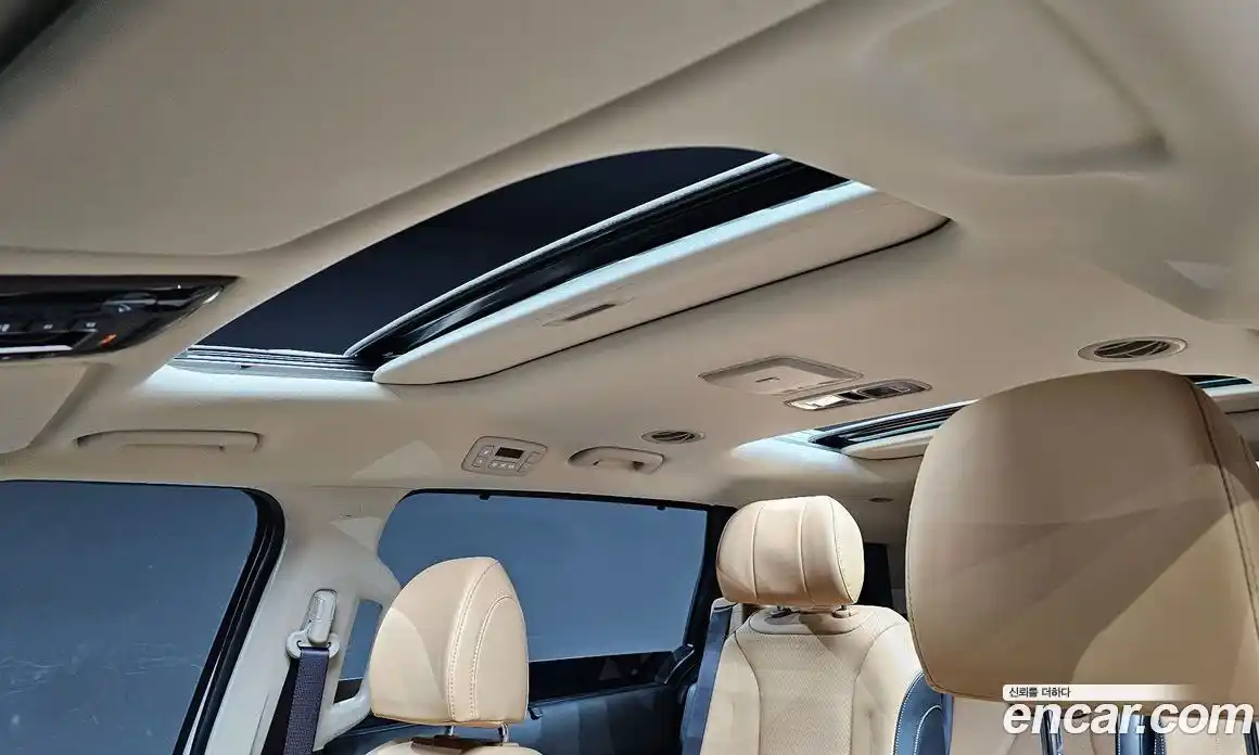 Kia Canival 2023 2.2 Автомат в Москве № 131892, фото 19