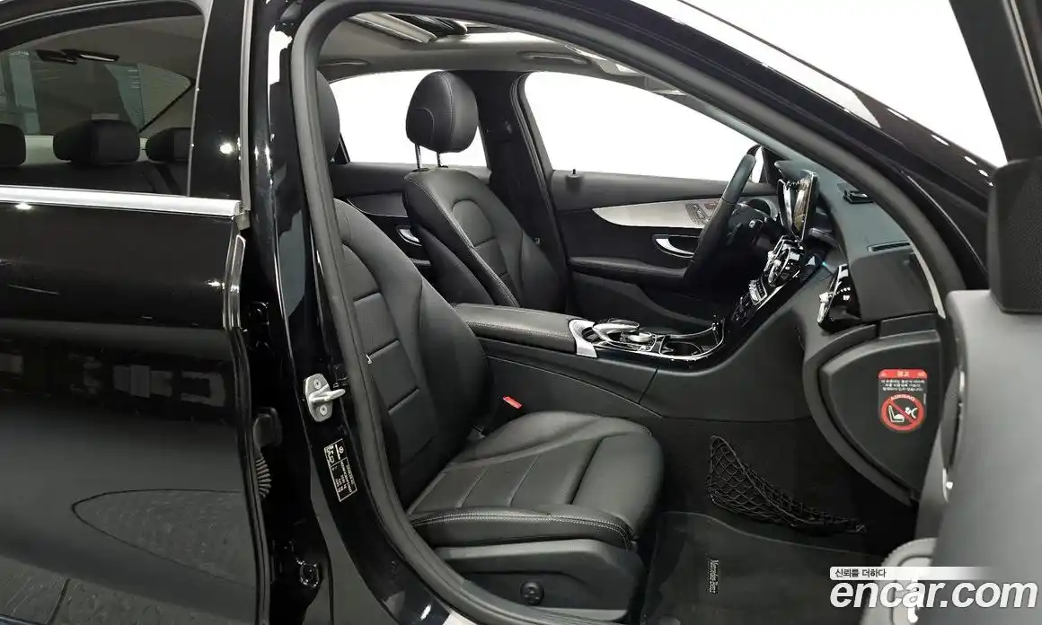 Mercedes-Benz C-Class 2017 2.0 Автомат в Москве № 135382, фото 18