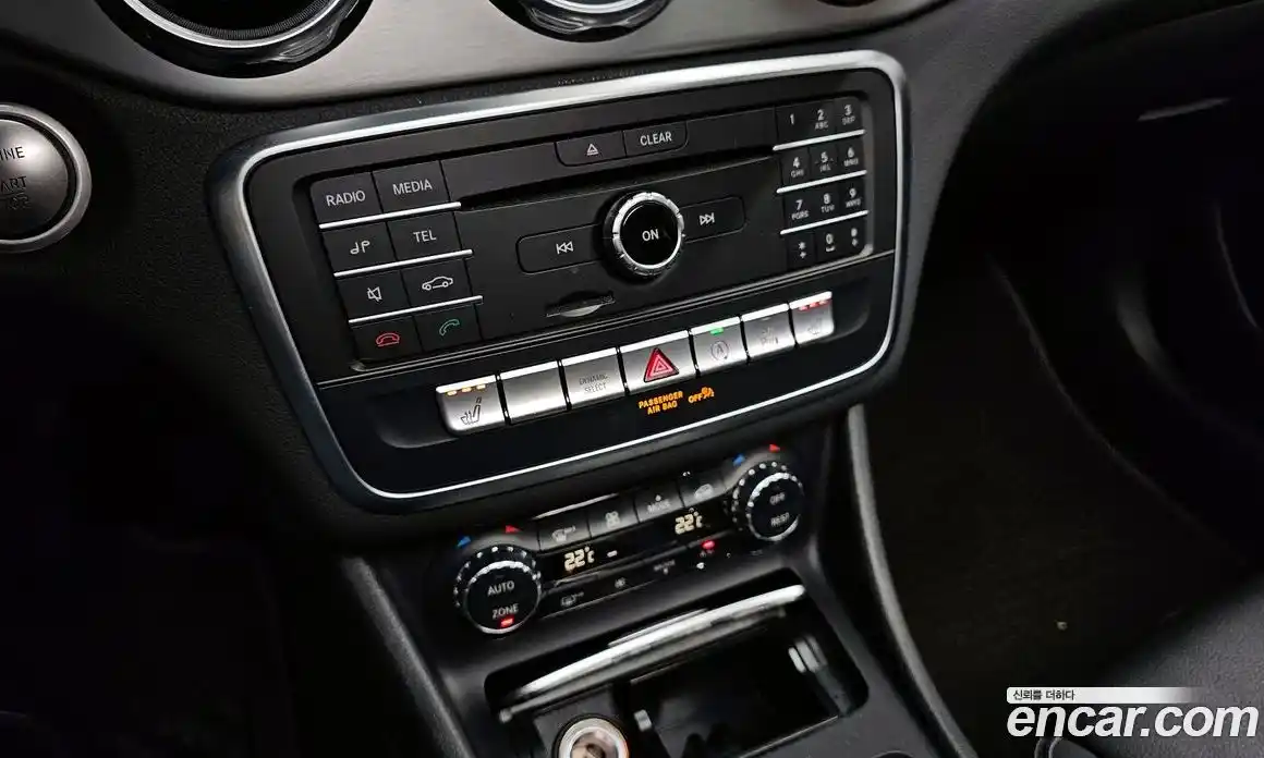 Mercedes-Benz GLA-Class 2019 2.0 Автомат в Москве № 136152, фото 16