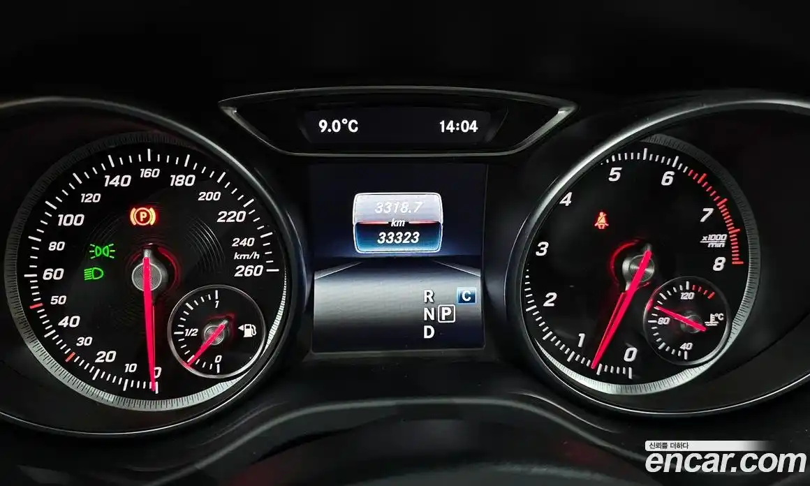 Mercedes-Benz GLA-Class 2019 2.0 Автомат в Москве № 136152, фото 17