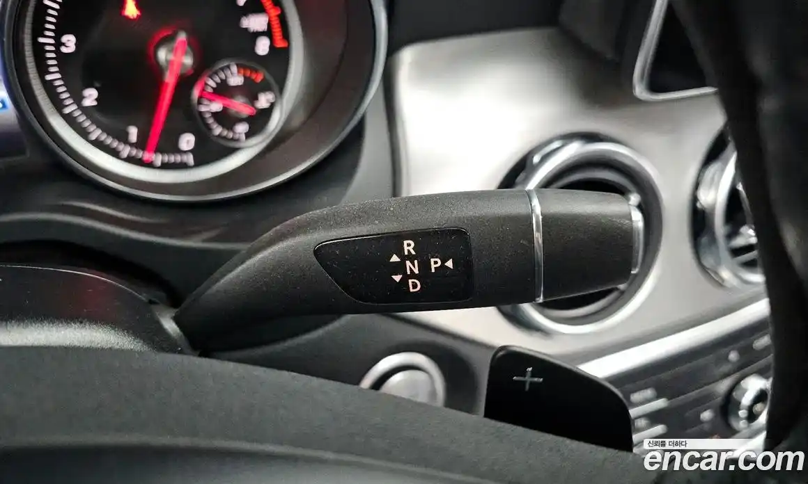 Mercedes-Benz GLA-Class 2019 2.0 Автомат в Москве № 136152, фото 8