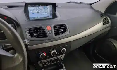 Renault SM3 2018 1.6 Автомат в Москве № 137858, миниатюра 10