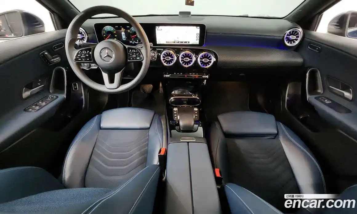 Mercedes-Benz A-Class 2020 2.0 Автомат в Москве № 142536, фото 7