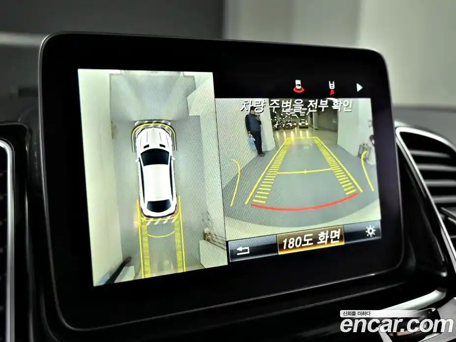 Mercedes-Benz GLE-Class 2019 5.5 Автомат в Москве № 143283, фото 17