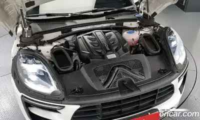 Porsche Macan 2018 3.0 Автомат в Москве № 149073, миниатюра 8