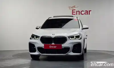 BMW X1 2022 2.0 Автомат в Москве № 154275, миниатюра 2