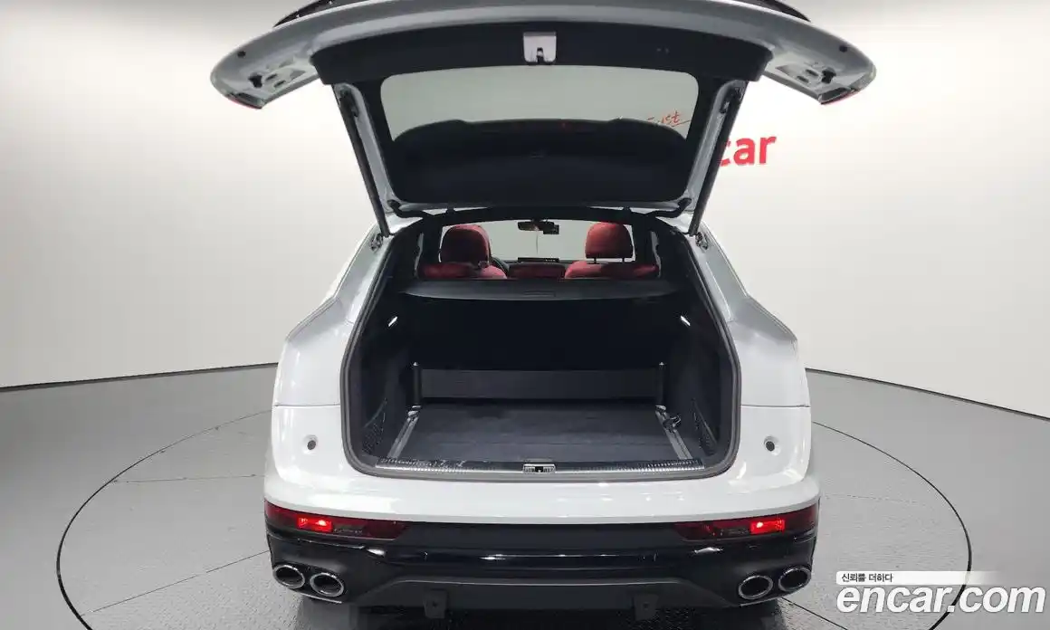 Audi SQ5 2023 3.0 Автомат в Москве № 162399, фото 20