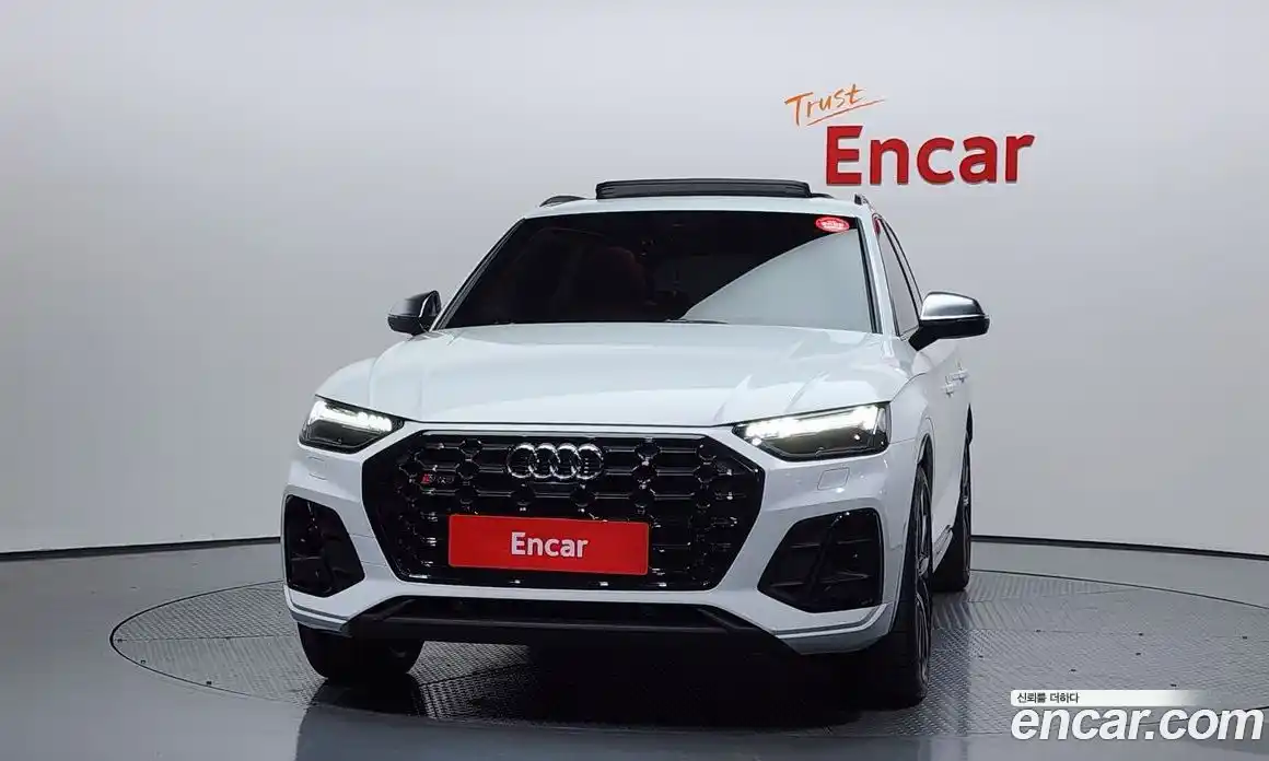 Audi SQ5 2023 3.0 Автомат в Москве № 162399, фото 3