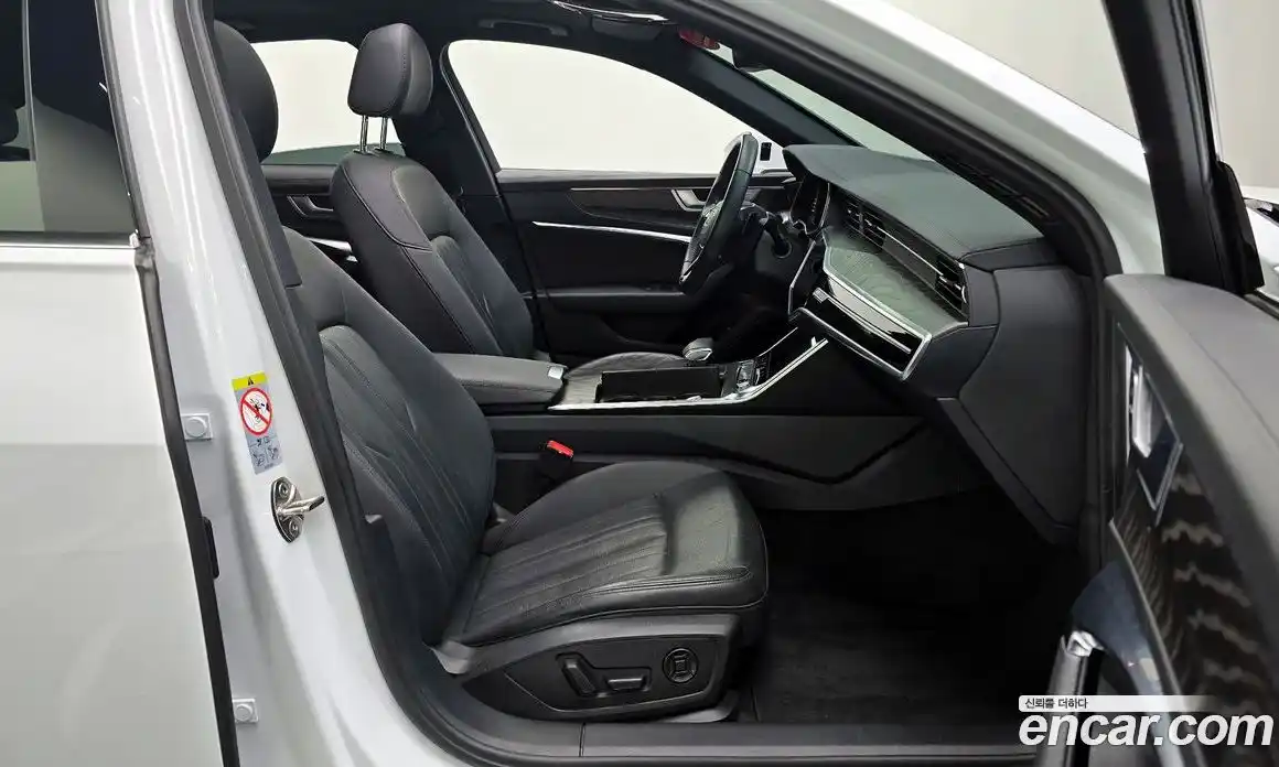 Audi A6 2020 2.0 Автомат в Москве № 163902, фото 16