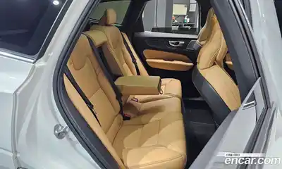 Volvo XC60 2024 2.0 Автомат в Москве № 164182, миниатюра 11