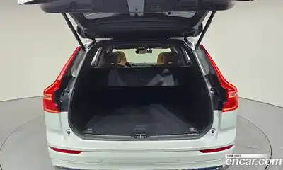 Volvo XC60 2024 2.0 Автомат в Москве № 164182, миниатюра 3