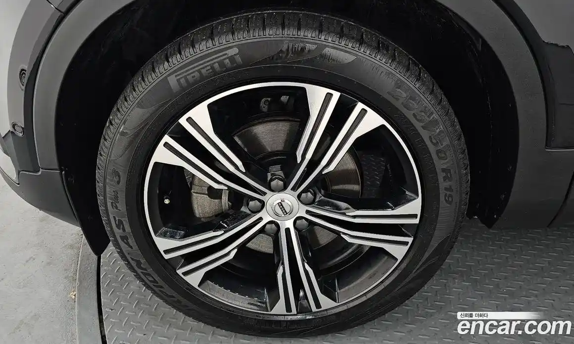 Volvo XC40 2021 2.0 Автомат в Москве № 164473, фото 19