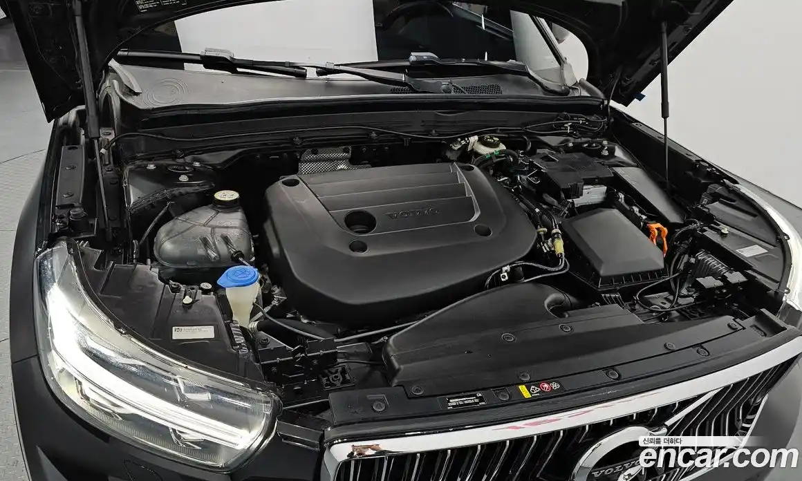 Volvo XC40 2021 2.0 Автомат в Москве № 164473, фото 3