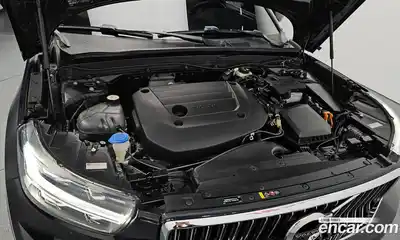 Volvo XC40 2021 2.0 Автомат в Москве № 164473, миниатюра 3