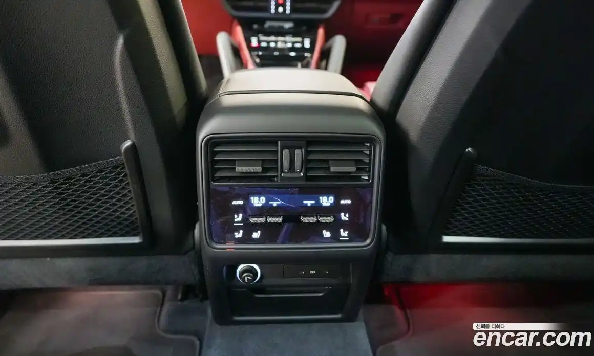 Porsche Cayenne 2024 3.0 Автомат в Москве № 164925, фото 16