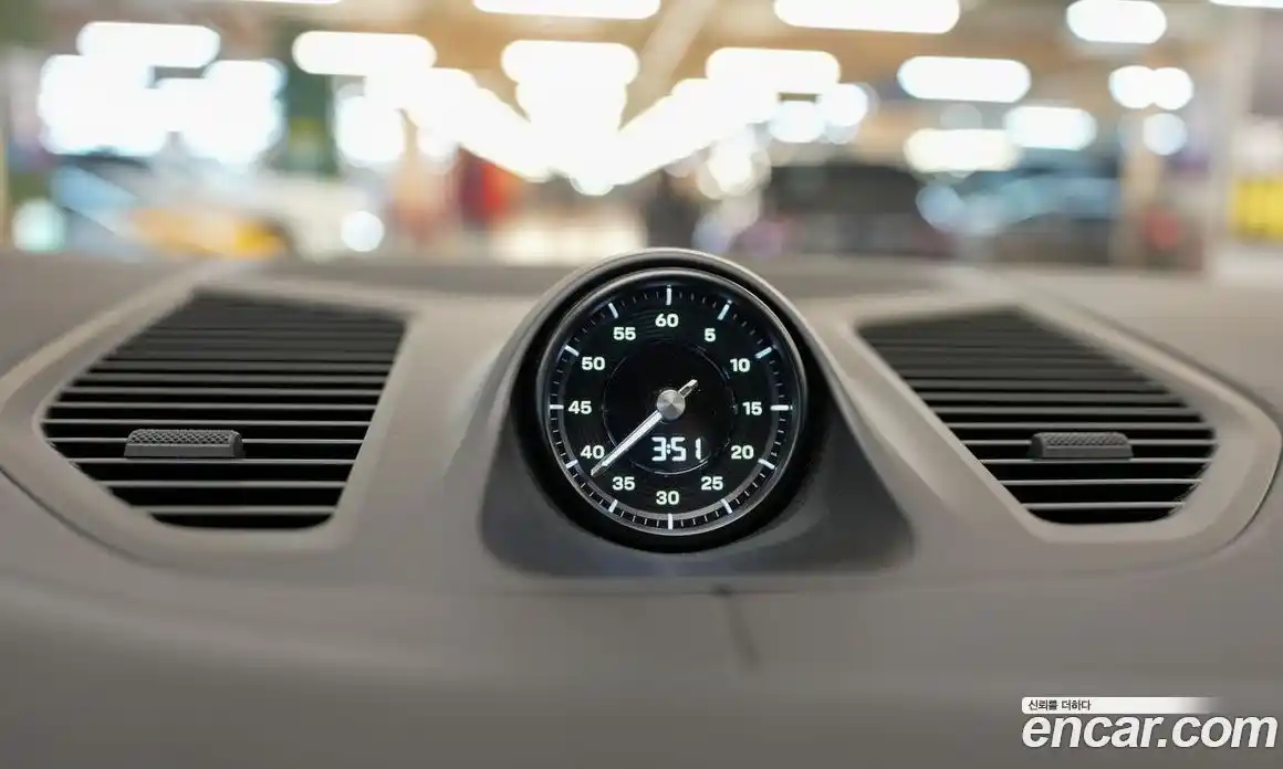 Porsche Cayenne 2024 3.0 Автомат в Москве № 164925, фото 18