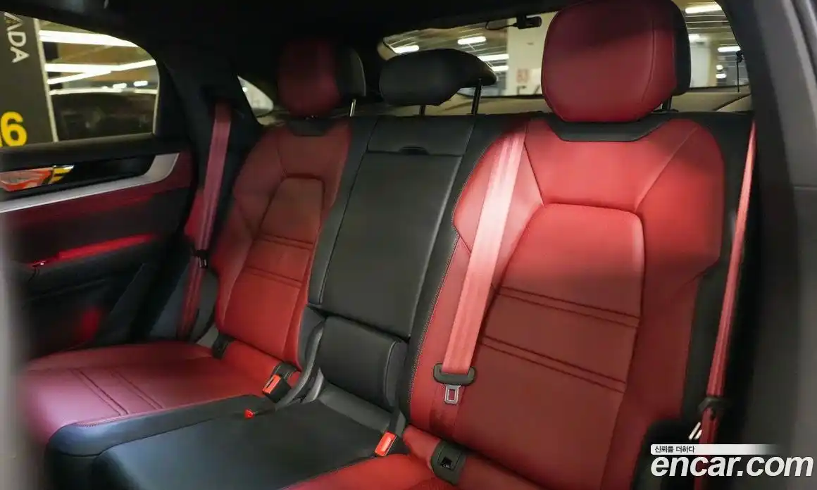 Porsche Cayenne 2024 3.0 Автомат в Москве № 164925, фото 19