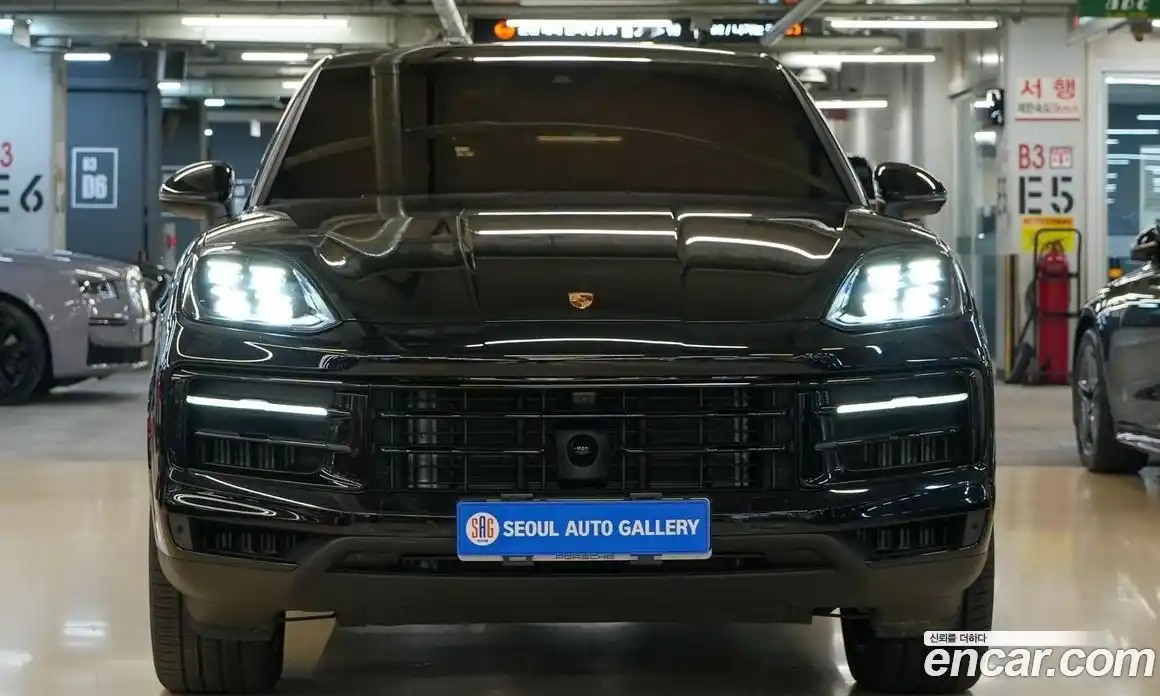 Porsche Cayenne 2024 3.0 Автомат в Москве № 164925, фото 3