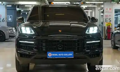 Porsche Cayenne 2024 3.0 Автомат в Москве № 164925, миниатюра 3