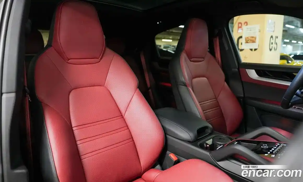 Porsche Cayenne 2024 3.0 Автомат в Москве № 164925, фото 8