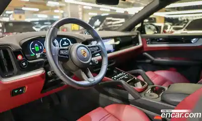 Porsche Cayenne 2024 3.0 Автомат в Москве № 164925, миниатюра 9