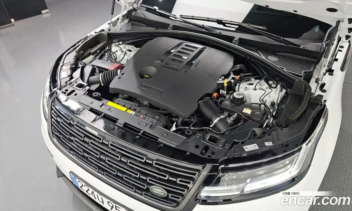 Land Rover Range-Rover Velar 2025 3.0 Автомат в Москве № 166019, фото 6