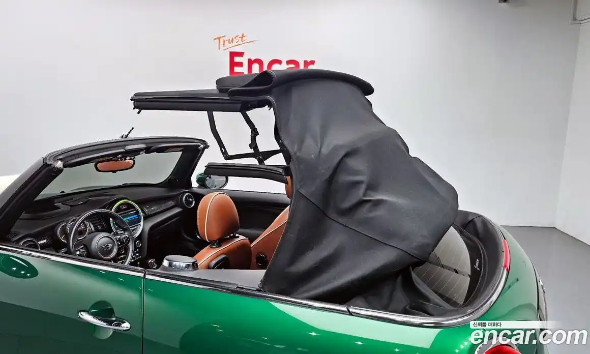 Mini Cooper Convertible 2020 2.0 Автомат в Москве № 166521, фото 12