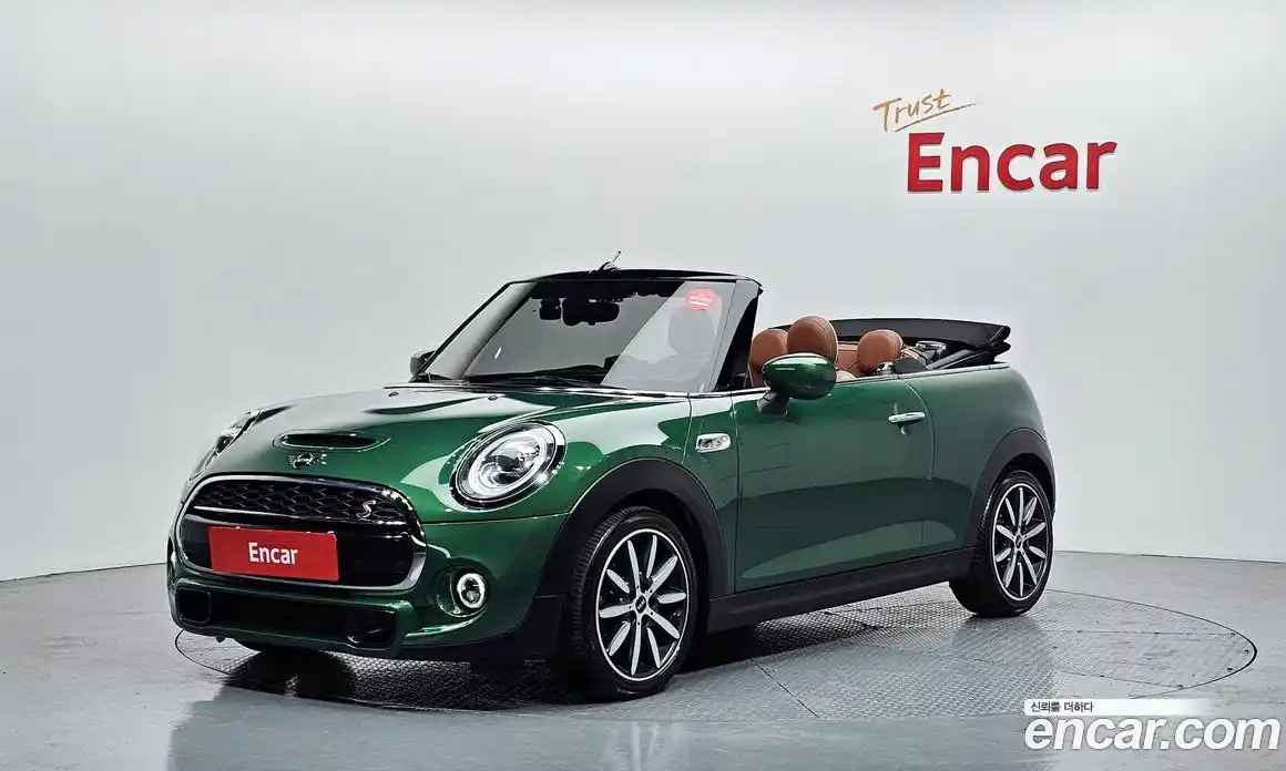 Mini Cooper Convertible 2020 2.0 Автомат в Москве № 166521, фото 14