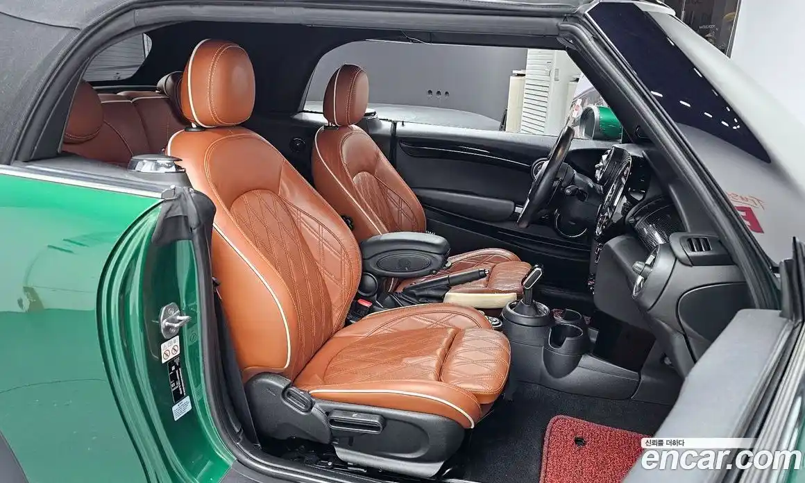 Mini Cooper Convertible 2020 2.0 Автомат в Москве № 166521, фото 18