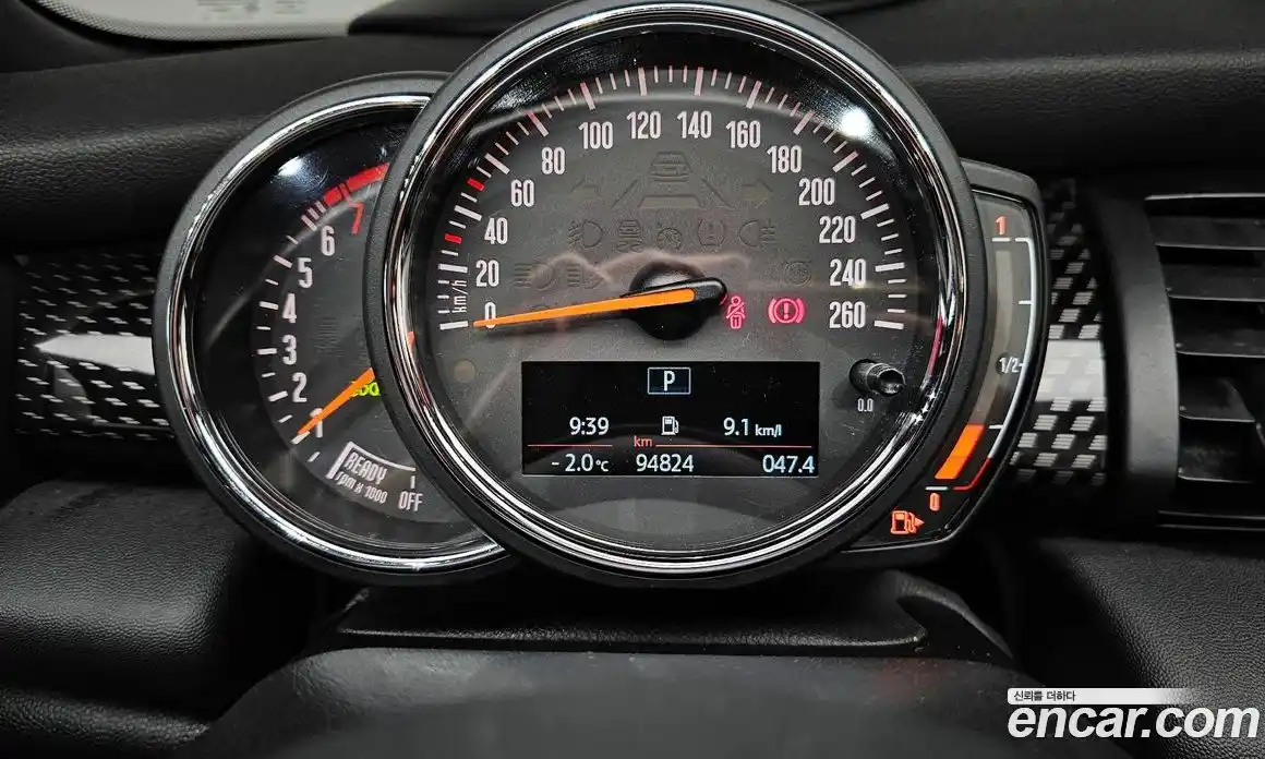 Mini Cooper Convertible 2020 2.0 Автомат в Москве № 166521, фото 19