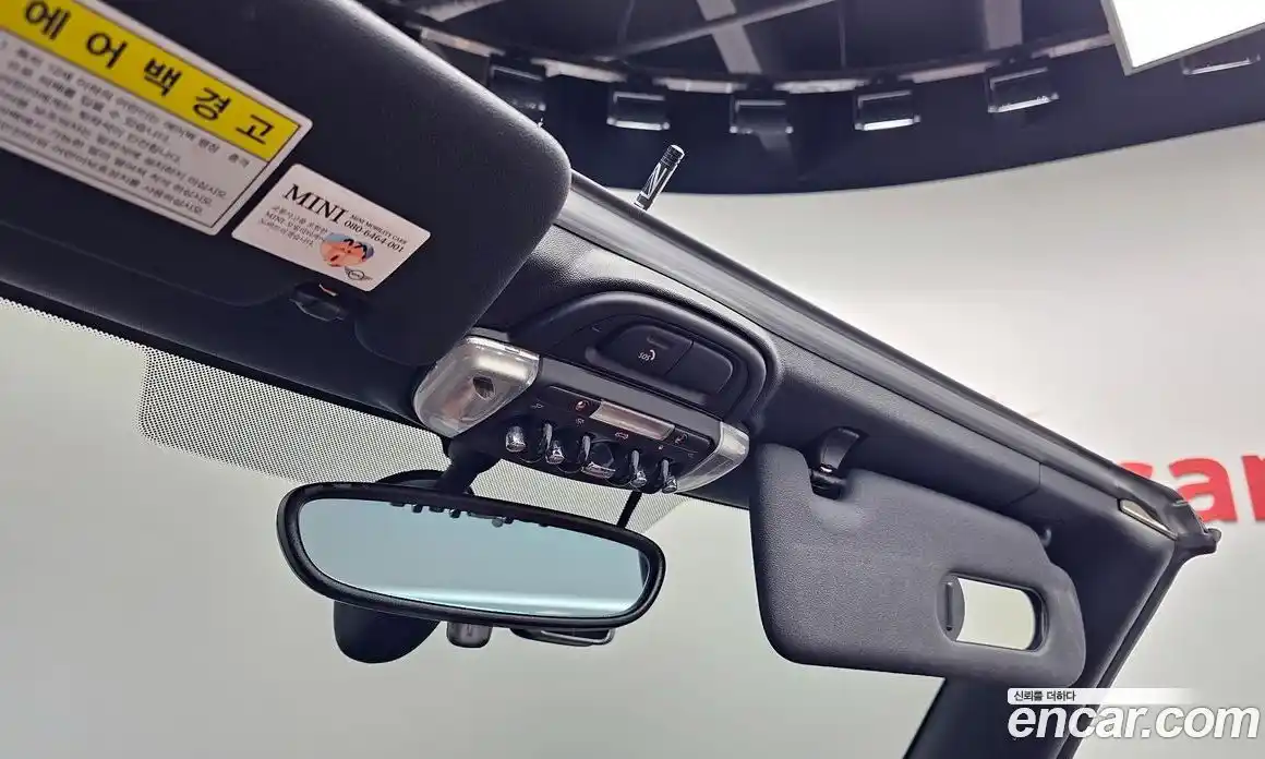 Mini Cooper Convertible 2020 2.0 Автомат в Москве № 166521, фото 3