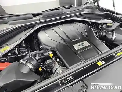 Land Rover Range-Rover 2023 4.4 Автомат в Москве № 166776, миниатюра 5