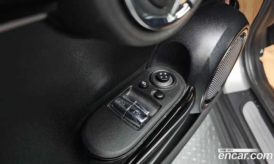 Mini Cooper 2024 1.5 Автомат в Москве № 167130, фото 12