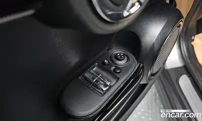 Mini Cooper 2024 1.5 Автомат в Москве № 167130, миниатюра 12