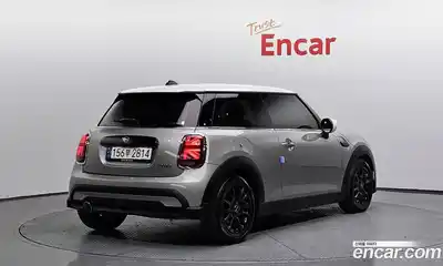 Mini Cooper 2024 1.5 Автомат в Москве № 167130, миниатюра 2