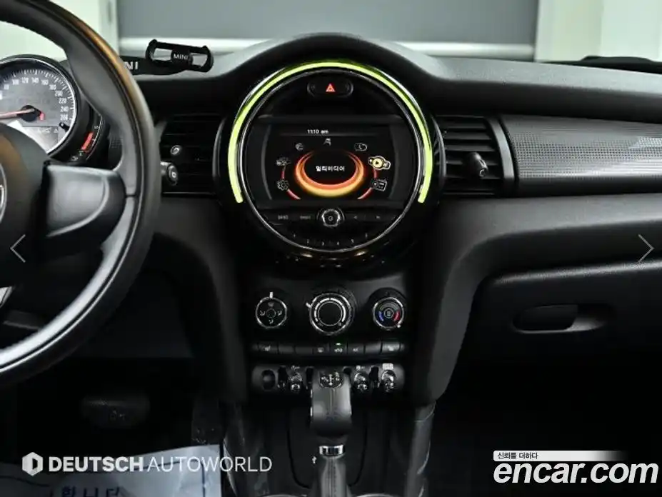 Mini Cooper 2018 1.5 Автомат в Москве № 167453, фото 14