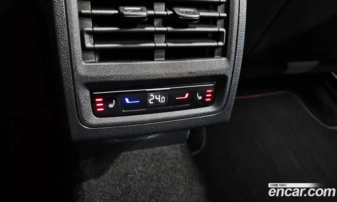 Volkswagen Golf 2023 2.0 Автомат в Москве № 168473, фото 3