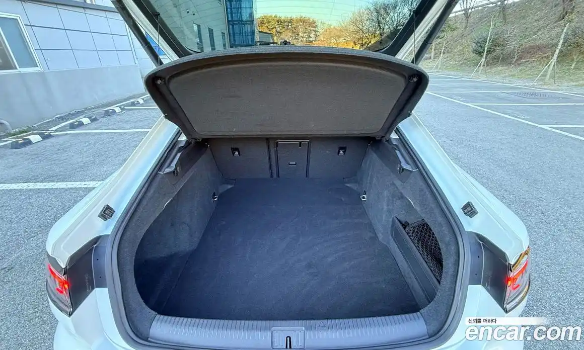 Volkswagen Arteon 2022 2.0 Автомат в Москве № 169186, фото 18