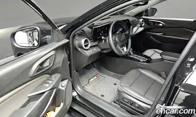 Chevrolet Trax 2024 1.2 Автомат в Москве № 171156, миниатюра 3