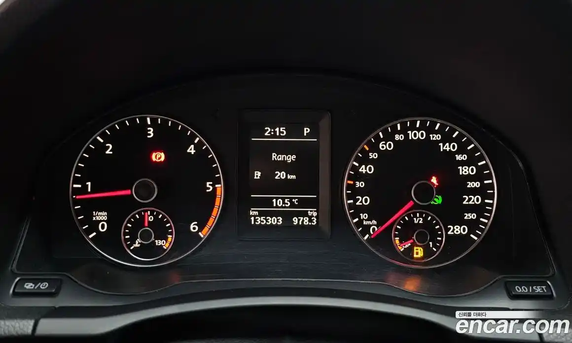 Volkswagen Scirocco 2013 2.0 Автомат в Москве № 172691, фото 11