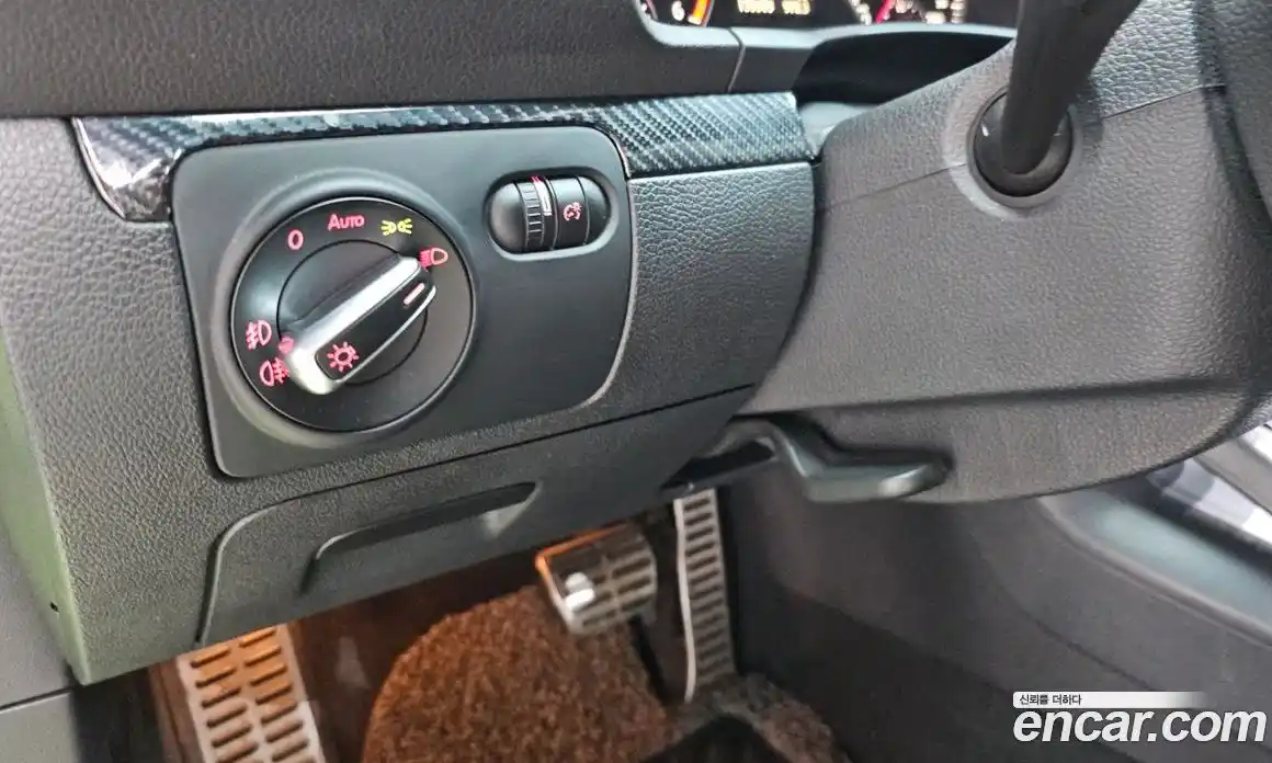 Volkswagen Scirocco 2013 2.0 Автомат в Москве № 172691, фото 15