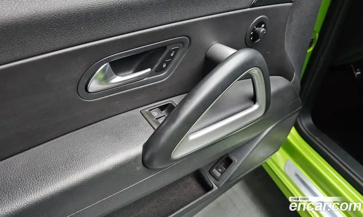 Volkswagen Scirocco 2013 2.0 Автомат в Москве № 172691, фото 8