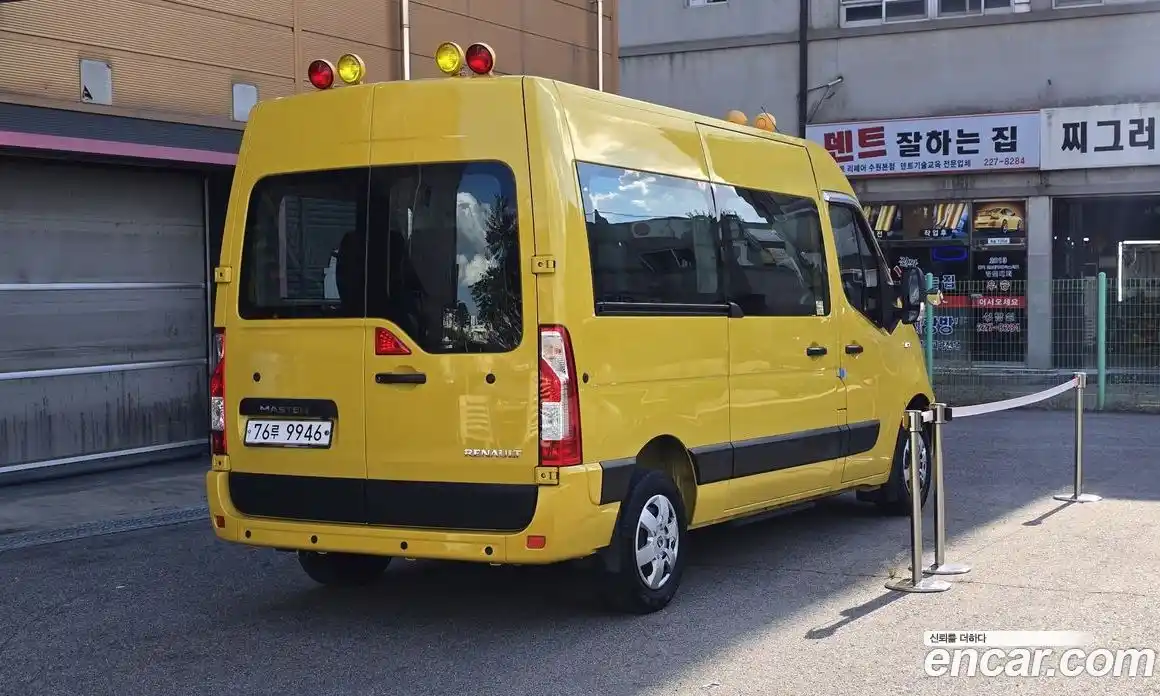 Renault Master 2019 2.3 Механическая в Москве № 177408, фото 13