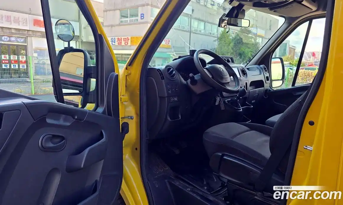 Renault Master 2019 2.3 Механическая в Москве № 177408, фото 16