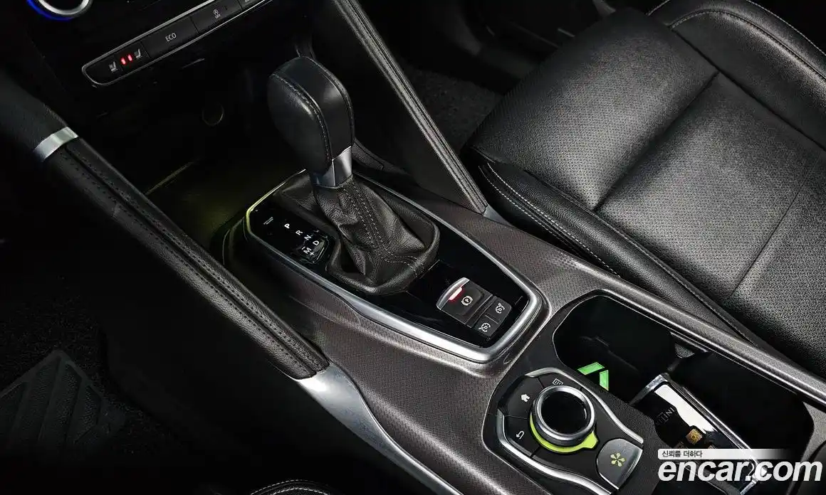 Renault QM6 2017 2.0 Автомат в Москве № 183830, фото 4