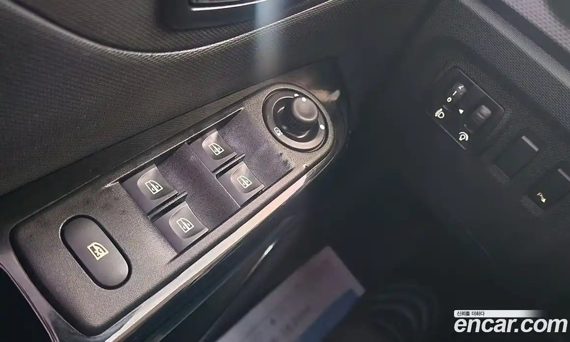 Renault QM3 2015 1.5 Автомат в Москве № 186014, фото 10