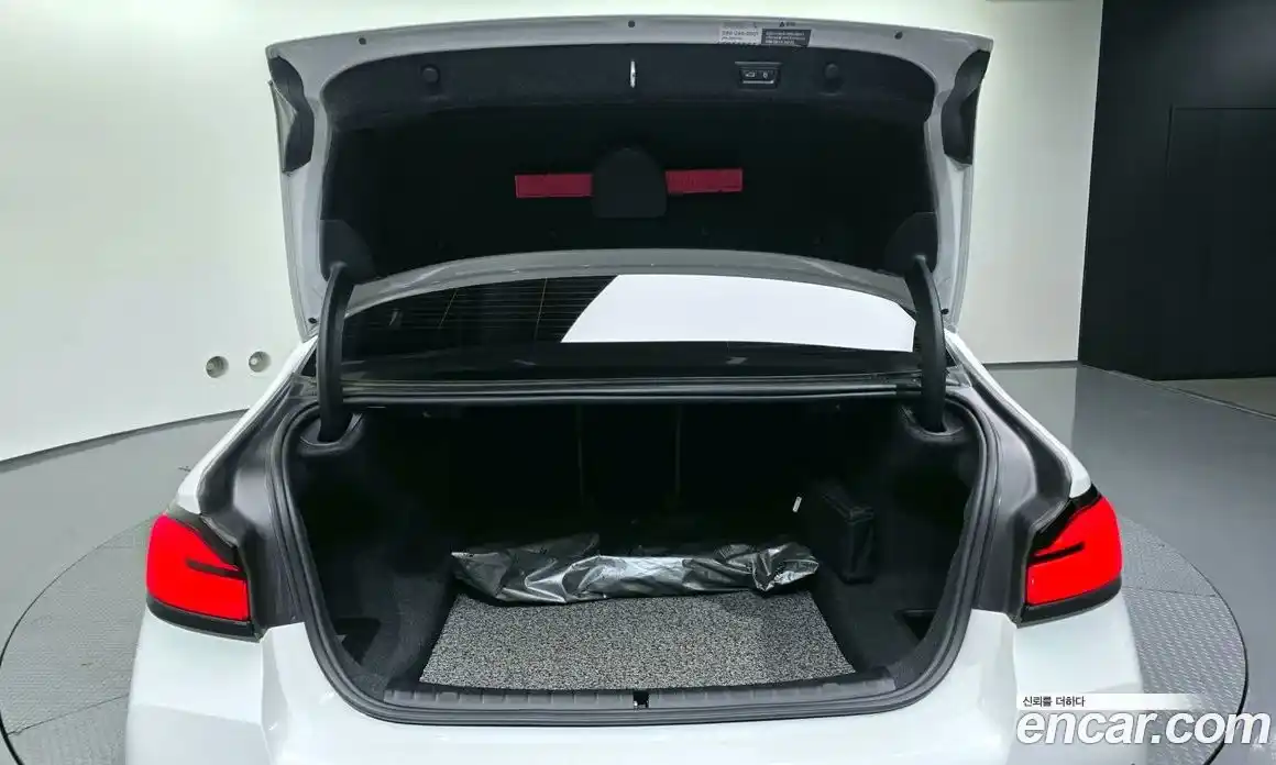 BMW 5-Series 2023 2.0 Автомат в Москве № 187688, фото 20