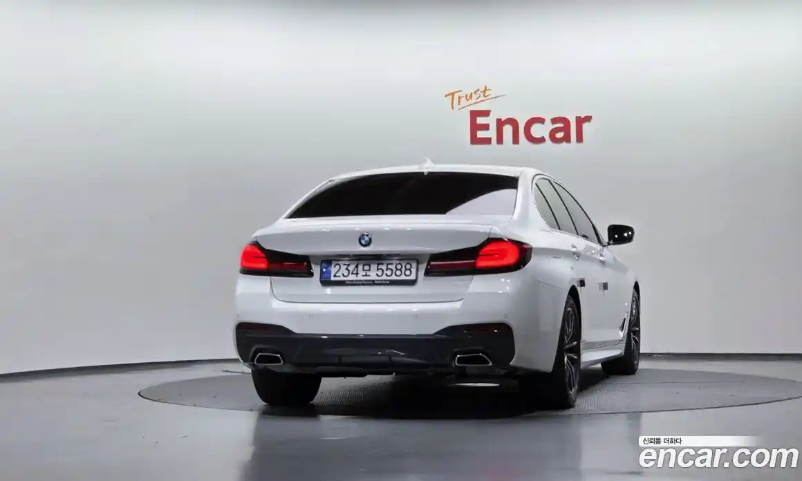 BMW 5-Series 2023 2.0 Автомат в Москве № 187688, фото 4