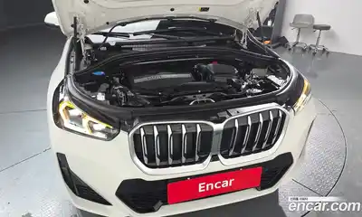 BMW X1 2023 2.0 Автомат в Москве № 188490, миниатюра 2